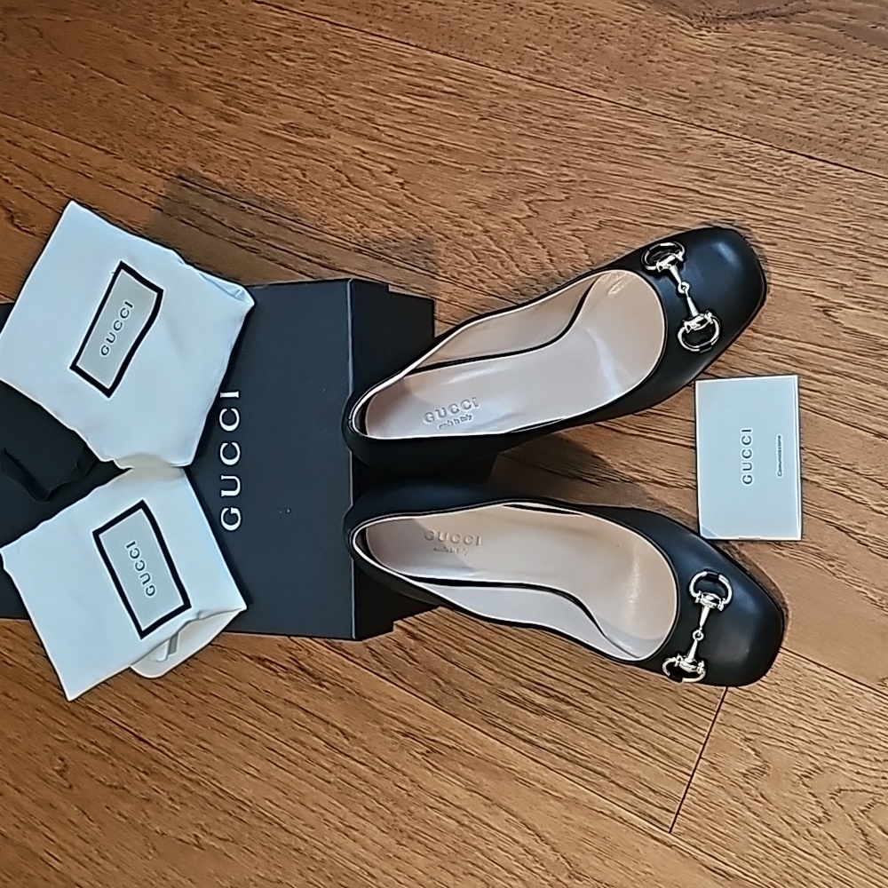 New with Box Gucci Horse Bit Leather pumps